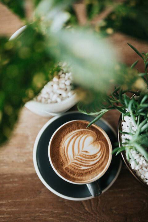 Kom je kennismaken met VdE Coaching? Meld je vooraf aan via het contactformulier. Coaching, Hypnose, Regressie, ACT, Healing, Persoonlijke ontwikkeling